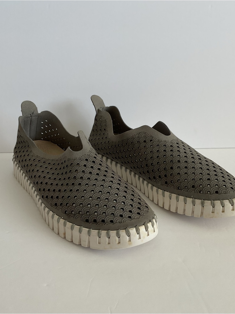Ilse Jacobsen Hornbaek Women's Tulip Sneakers Size 40 - Picture 2 of 9